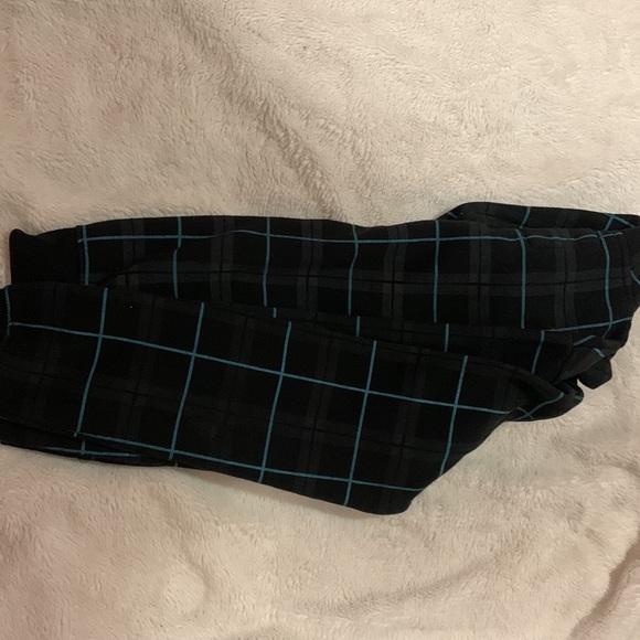 Cosy Hoodie 💙🖤 - Picture 3 of 3